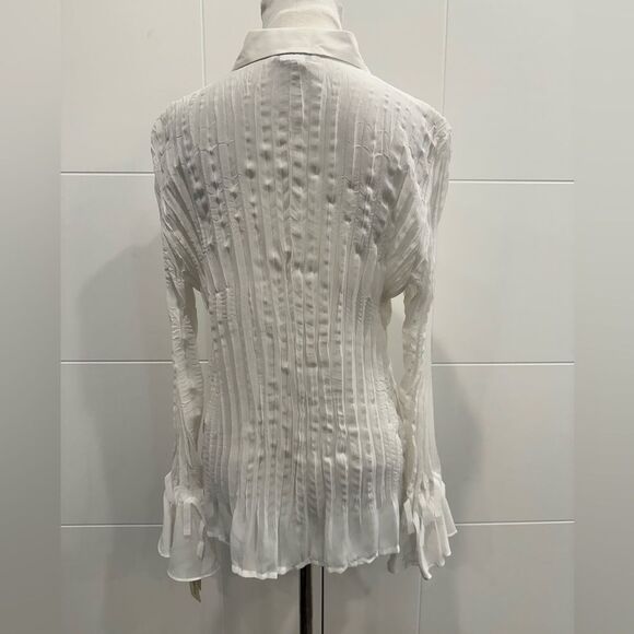 Elegant White Ruffle Blouse size XL - Picture 3 of 4